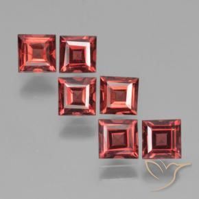 Gemas de Granate piropo Rojo escarlata natural de 2.59 ct, Cuadrado, VS