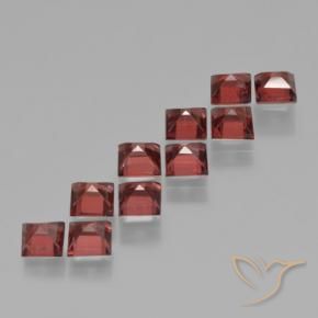 Gemas de Granate piropo Rojo medio natural de 3.91 ct, Cuadrado, VS