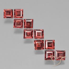 Gemas de Granate piropo Rojo oscuro natural de 3.89 ct, Cuadrado, VS