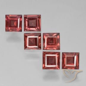 Gemas de Granate piropo Rojo escarlata claro natural de 2.89 ct, Cuadrado, VS