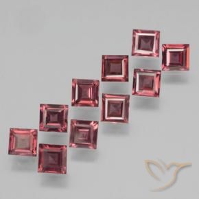 Gemas de Granate piropo Rojo oscuro medio natural de 3.35 ct, Cuadrado, VS