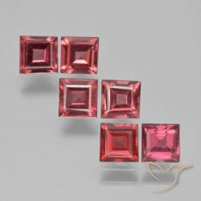 Gemas de Granate piropo Rojo medio natural de 2.41 ct, Cuadrado, VS