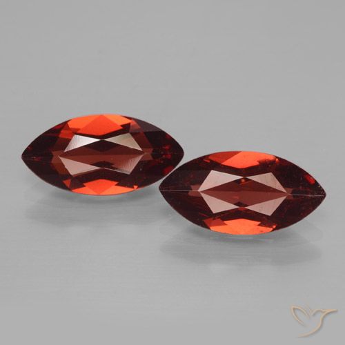 3.86ctw Natural Rojo oscuro Granate piropo, Marquesa, VVS-VS