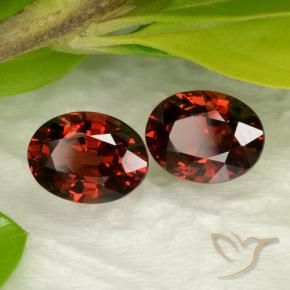 Gemas de Granate piropo Rojo oscuro natural de 3.26 ct, Ovalada, VVS-VS