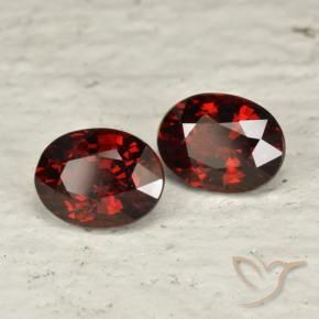 Gemas de Granate piropo Rojo oscuro natural de 3.36 ct, Ovalada, VVS-VS