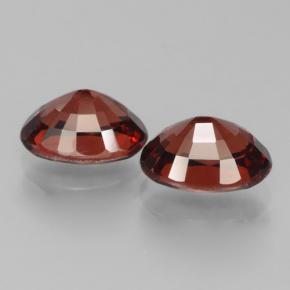 Gemas de Granate Piropo Rojo oscuro natural de 3.52 ct, Corte Óvalo, VVS-VS