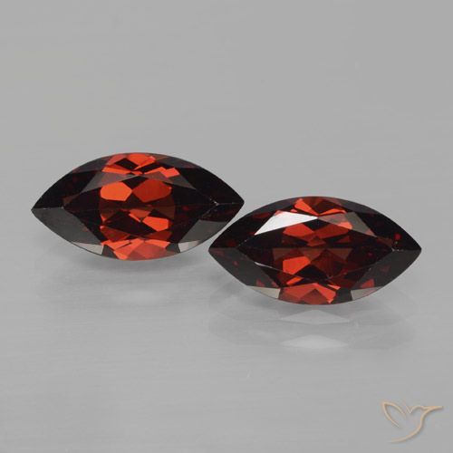4.28ctw Natural Rojo oscuro Granate piropo, Marquesa, VVS-VS