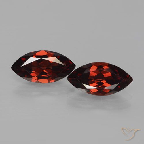 3.92ctw Natural Rojo oscuro Granate piropo, Marquesa, VVS-VS