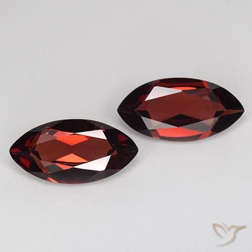 3.78ctw Natural Rojo oscuro Granate piropo, Marquesa, VVS-VS