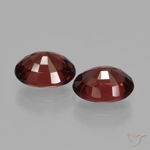 Gemas de Granate piropo Rojo sangre intenso natural de 3.35 ct, Ovalada, VVS-VS