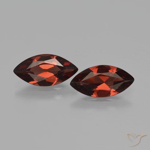 3.26ctw Natural Rojo oscuro Granate piropo, Marquesa, VS