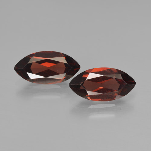 Gemas de Granate Piropo Rojo oscuro natural de 4.08 ct, Marquesa, VVS-VS