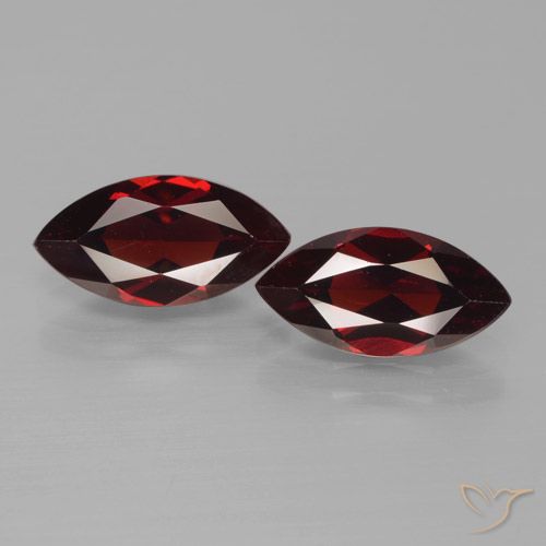 4.32ctw Natural Rojo oscuro Granate piropo, Marquesa, VVS-VS