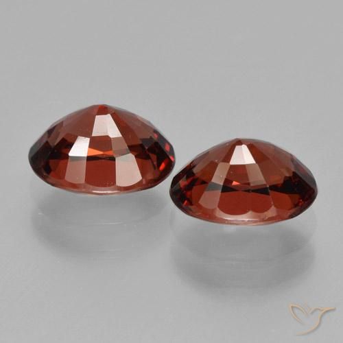 Gemas de Granate piropo Rojo oscuro natural de 3.29 ct, Ovalada, VVS-VS