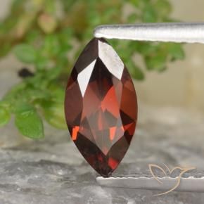 Granate piropo Rojo oscuro natural de 1.20 ct, Marquesa, VVS-VS