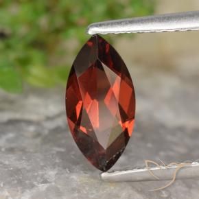 Granate piropo Rojo medio natural de 1.17 ct, Marquesa, VVS-VS