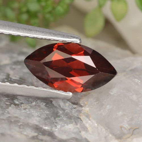 1.30ct Natural Rojo oscuro Granate piropo, Marquesa, VVS-VS