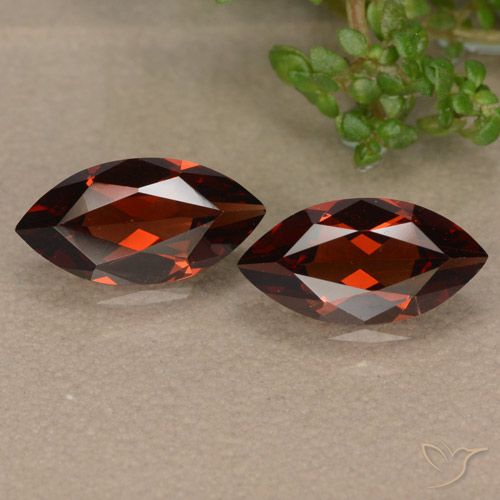 2.25ctw Natural Rojo oscuro Granate piropo, Marquesa, VVS-VS