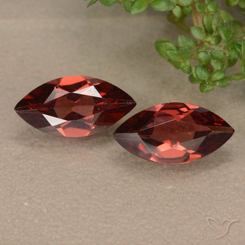 2.09ctw Natural Rojo oscuro Granate piropo, Marquesa, VVS-VS