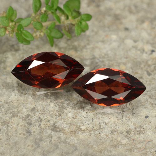2.36ctw Natural Rojo oscuro Granate piropo, Marquesa, VVS-VS