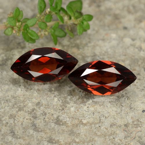 2.40ctw Natural Rojo oscuro Granate piropo, Marquesa, VVS-VS