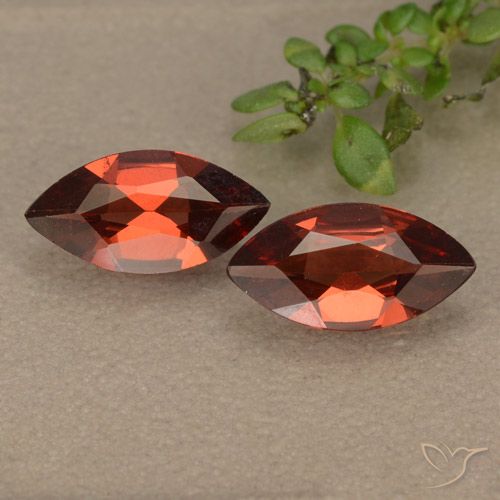 1.71ctw Natural Rojo medio Granate piropo, Marquesa, VVS-VS
