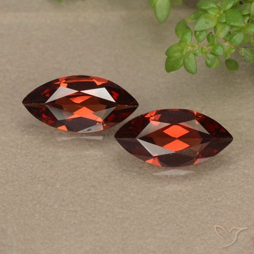 2.14ctw Natural Rojo oscuro Granate piropo, Marquesa, VVS-VS