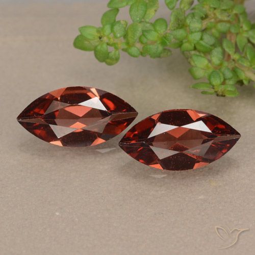 2.02ctw Natural Rojo oscuro Granate piropo, Marquesa, VVS