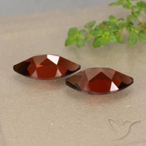 Gemas de Granate piropo Rojo oscuro natural de 2.70 ct, Marquesa, VVS-VS