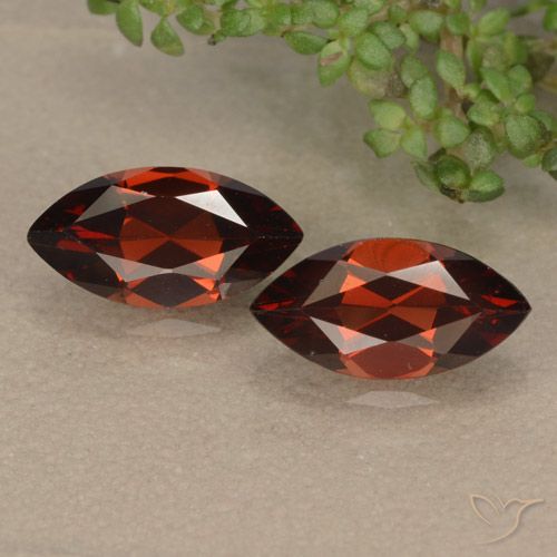 2.52ctw Natural Rojo oscuro Granate piropo, Marquesa, VVS-VS