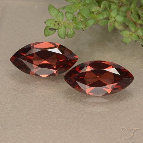 2.52ctw Natural Rojo escarlata Granate piropo, Marquesa, VVS-VS