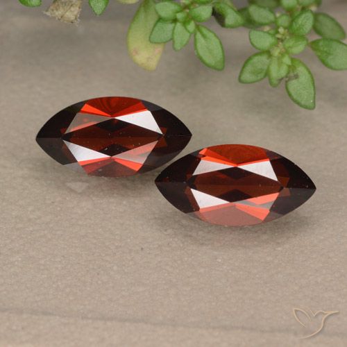 2.89ctw Natural Rojo medio Granate piropo, Marquesa, VVS-VS