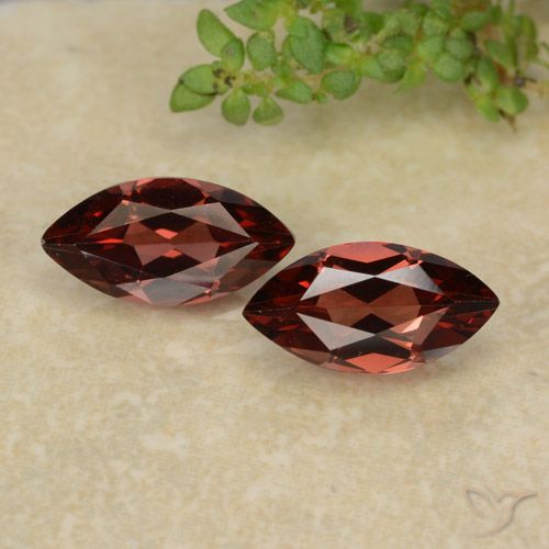 2.39ctw Natural Rojo baya intenso Granate piropo, Marquesa, VVS-VS