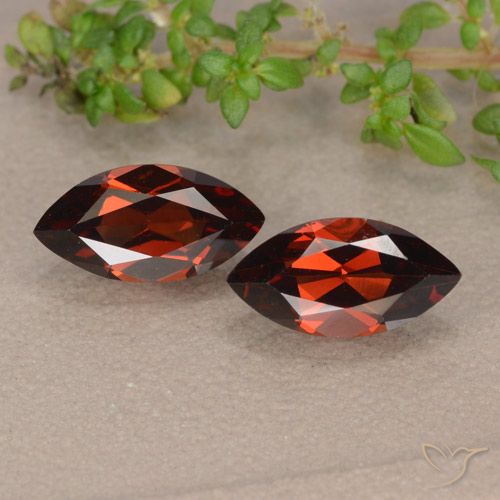 2.57ctw Natural Rojo grosella Granate piropo, Marquesa, VVS-VS