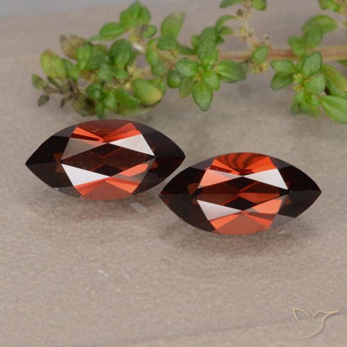 2.92ctw Natural Rojo oscuro Granate piropo, Marquesa, VVS-VS