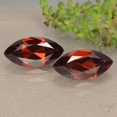 2.60ctw Natural Rojo oscuro Granate piropo, Marquesa, VVS-VS