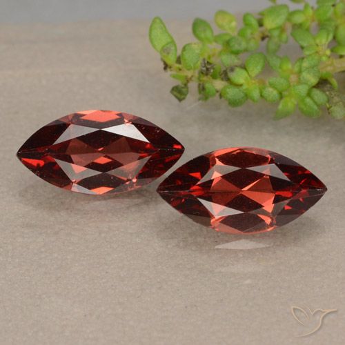 2.42ctw Natural Rojo escarlata Granate piropo, Marquesa, VVS-VS