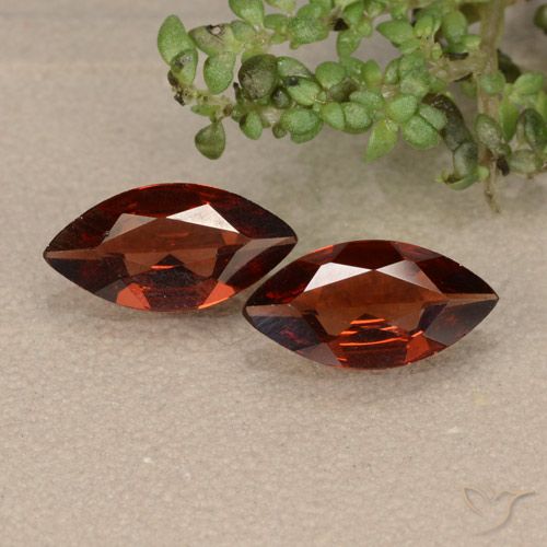1.67ctw Natural Rojo escarlata Granate piropo, Marquesa, VVS-VS