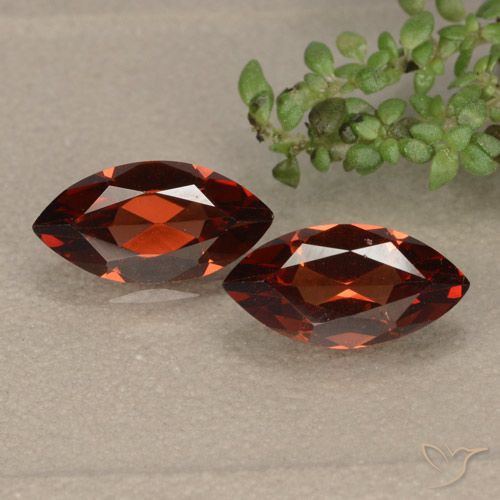 2.39ctw Natural Rojo medio Granate piropo, Marquesa, VVS-VS