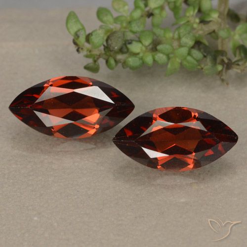 2.49ctw Natural Rojo oscuro Granate piropo, Marquesa, VVS-VS