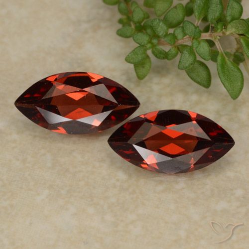 2.18ctw Natural Rojo oscuro Granate piropo, Marquesa, VVS-VS