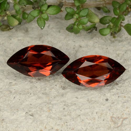 2.26ctw Natural Rojo medio Granate piropo, Marquesa, VVS-VS