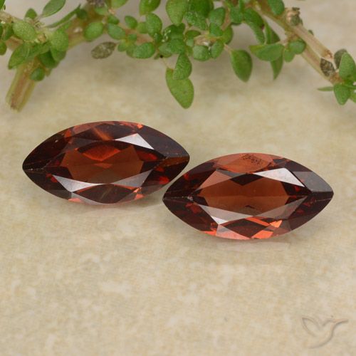 2.22ctw Natural Rojo oscuro Granate piropo, Marquesa, VVS-VS