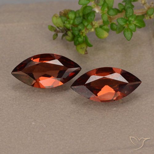 1.83ctw Natural Rojo oscuro Granate piropo, Marquesa, VVS-VS