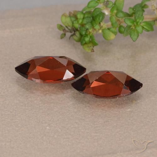 Gemas de Granate piropo Rojo oscuro natural de 2.80 ct, Marquesa, VVS-VS