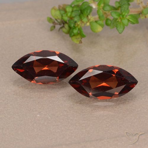 2.20ctw Natural Rojo oscuro Granate piropo, Marquesa, VVS-VS