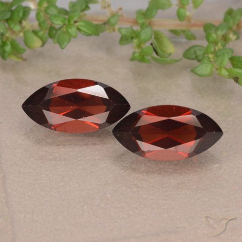 2.78ctw Natural Rojo oscuro Granate piropo, Marquesa, VVS-VS