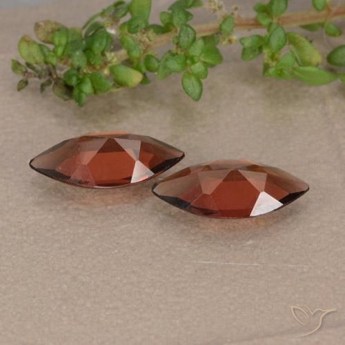 Gemas de Granate piropo Rojo escarlata intenso natural de 1.79 ct, Marquesa, VVS-VS