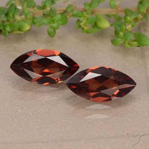 2.38ctw Natural Rojo oscuro Granate piropo, Marquesa, VVS-VS