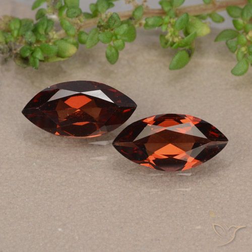 2.15ctw Natural Rojo medio Granate piropo, Marquesa, VVS-VS